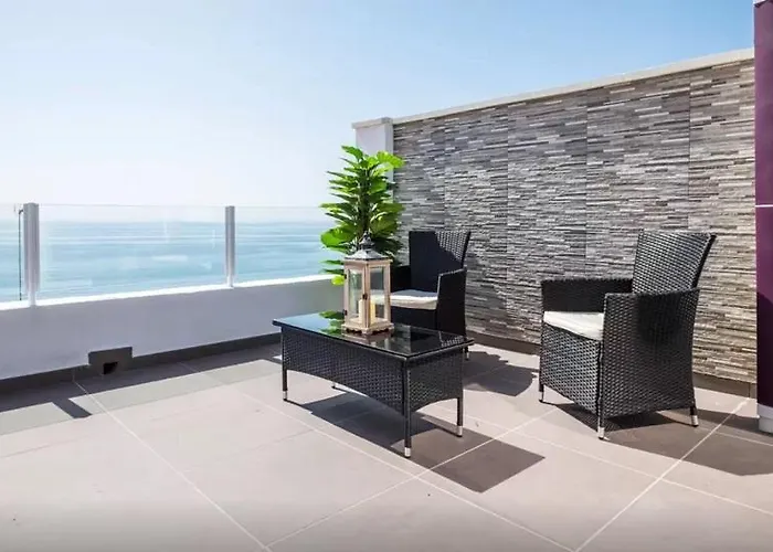 Beachfront Апартаменты Торремолинос